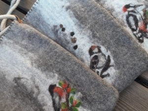 Tasche mit Vogelmotiv