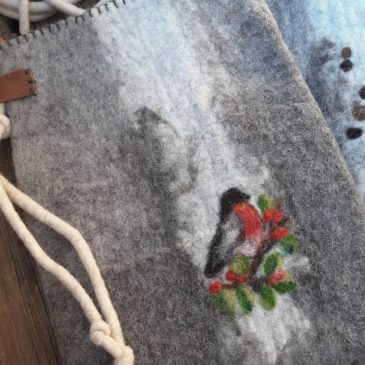 Tasche mit Vogelmotiv