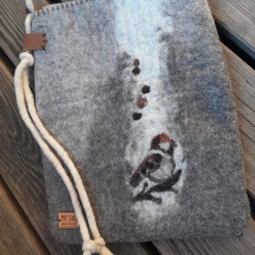 Tasche mit Vogelmotiv